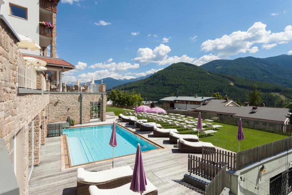 Hotel Waldhof Perca Exterior photo